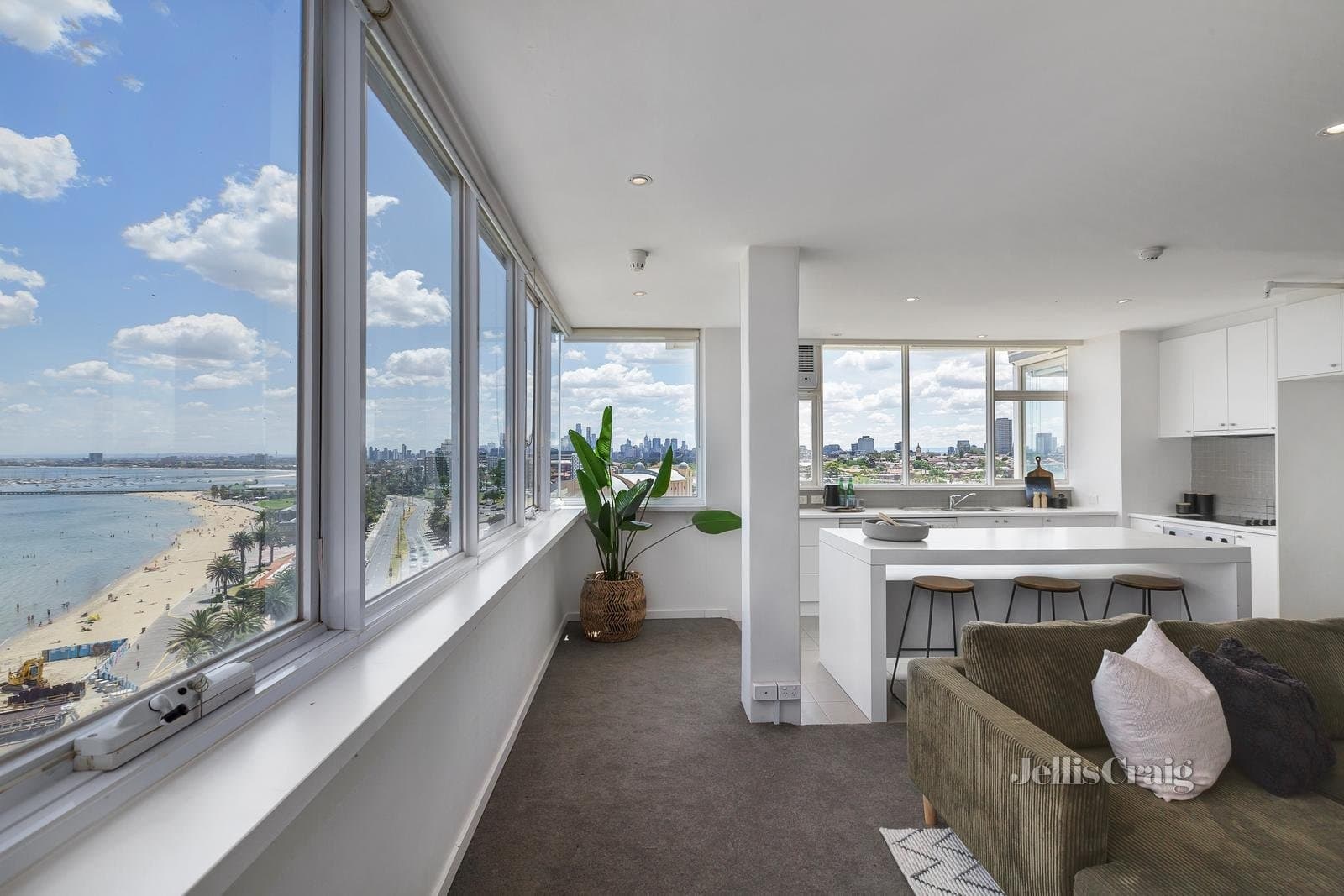 12B/12 Marine Parade, St Kilda, St Kilda - Thumbnail 2