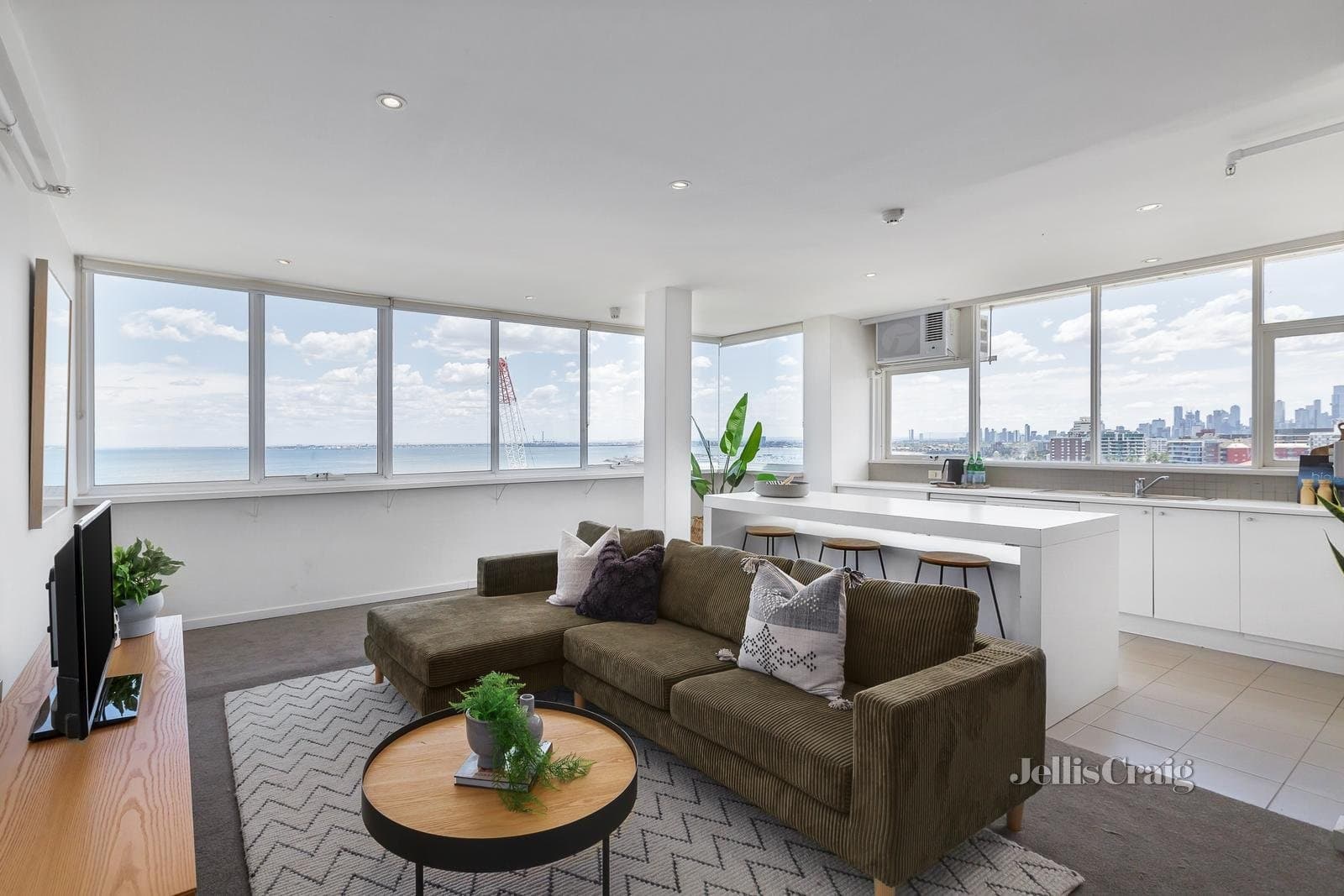 12B/12 Marine Parade, St Kilda, St Kilda - Thumbnail 3