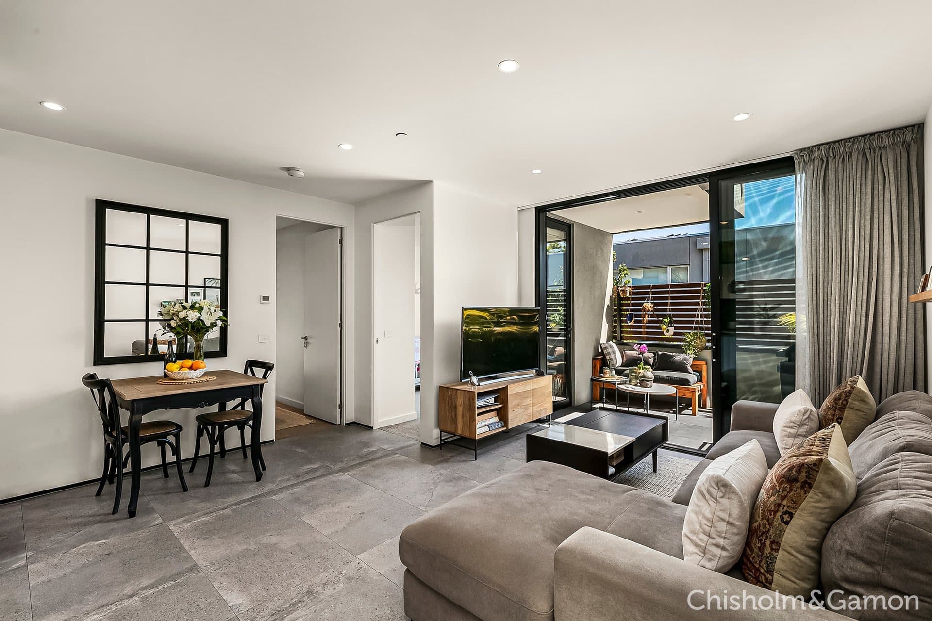 107/29 Foam Street, Elwood, Elwood - Thumbnail 3