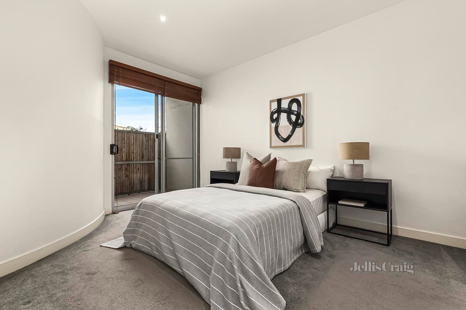 8/80 Dow Street, Port Melbourne, Port Melbourne - Thumbnail 4