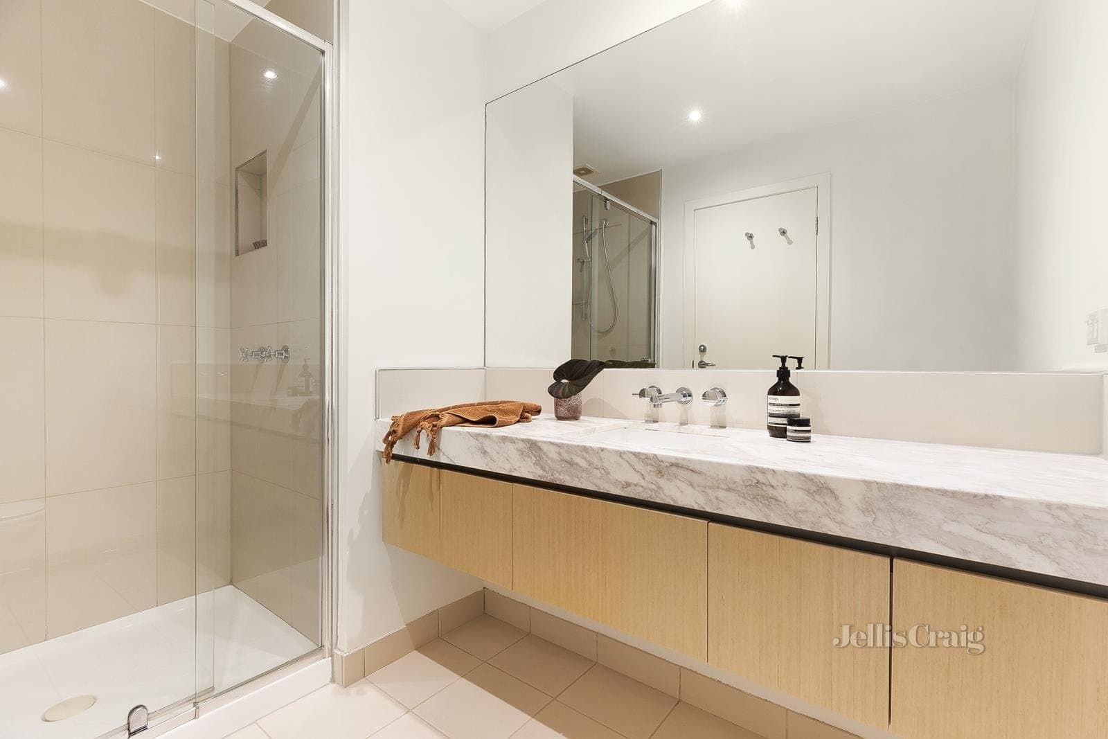 8/80 Dow Street, Port Melbourne, Port Melbourne - Thumbnail 5