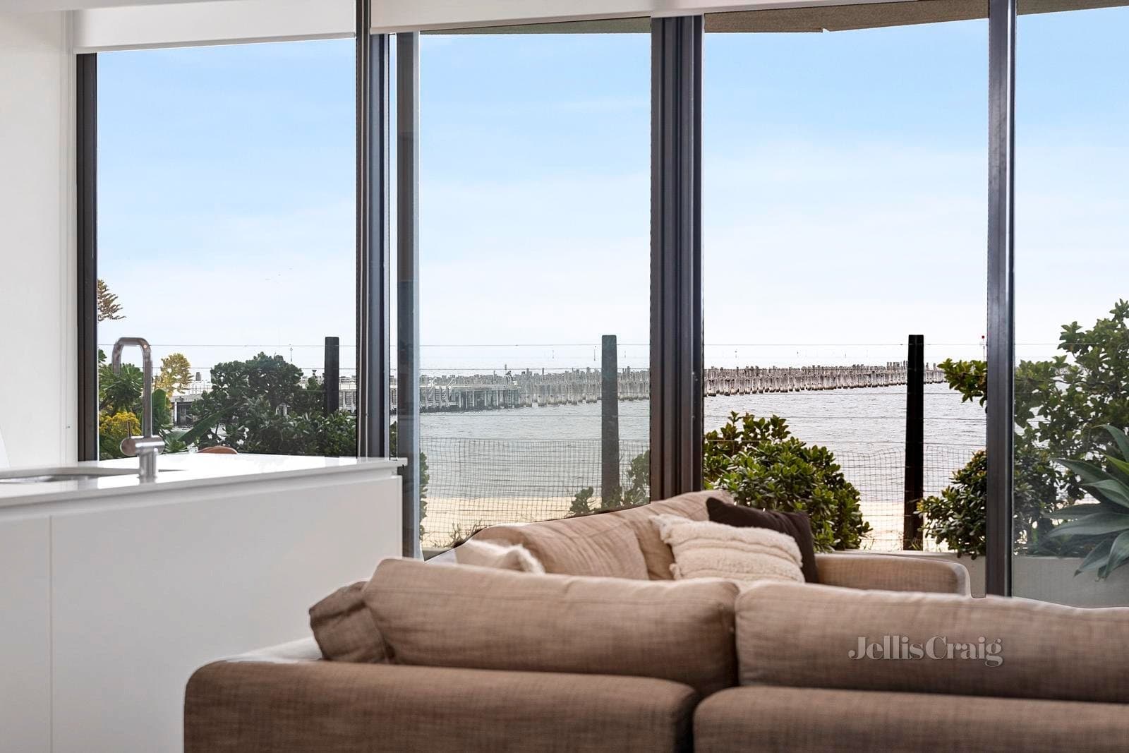 T04/155 Beach Street, Port Melbourne, Port Melbourne - Thumbnail 4