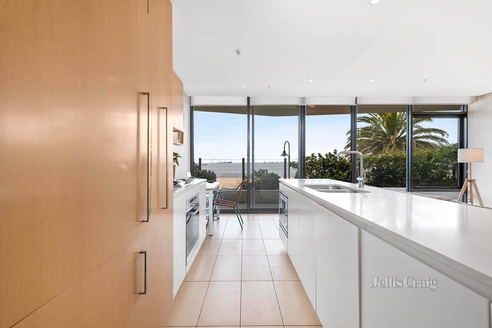 T04/155 Beach Street, Port Melbourne, Port Melbourne - Thumbnail 6
