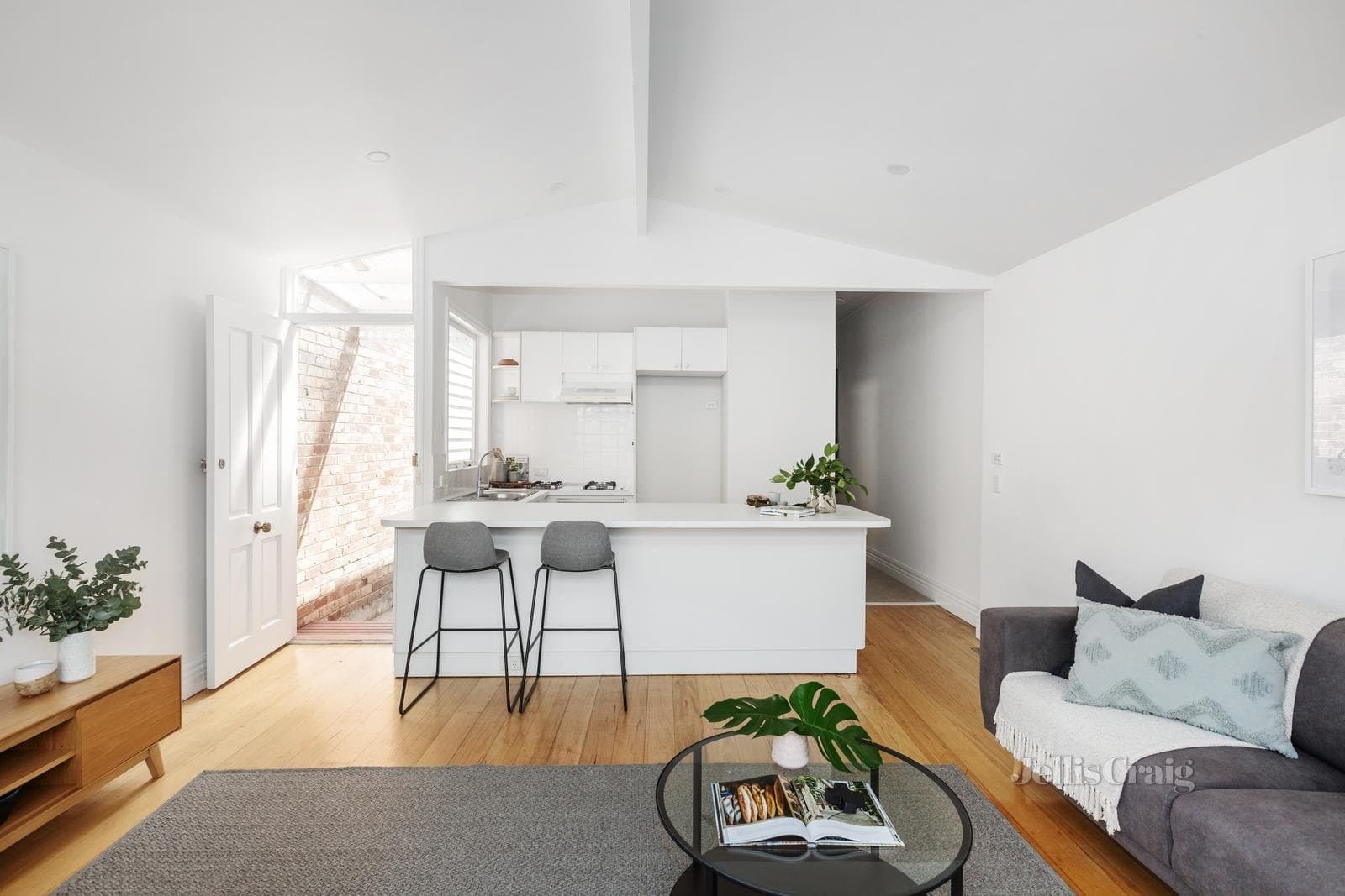 5 Spring Street East, Port Melbourne, Port Melbourne - Thumbnail 3