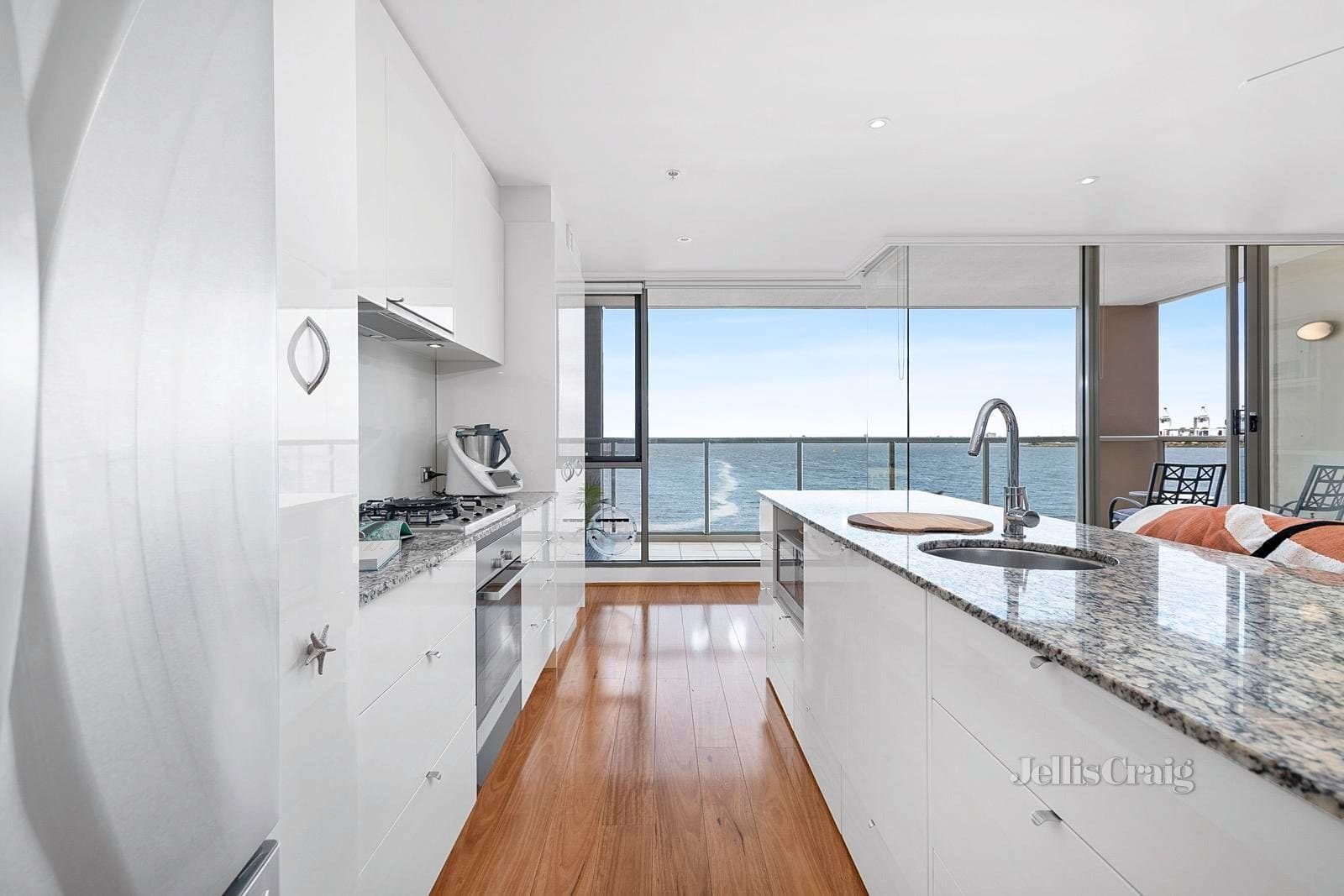 205/147 Beach Street, Port Melbourne, Port Melbourne - Thumbnail 8