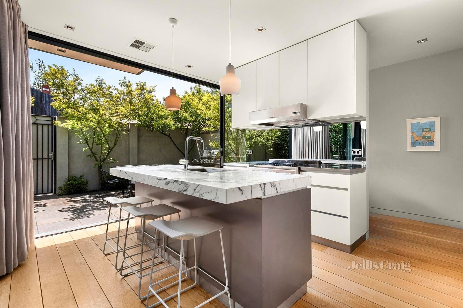 43 Dinsdale Street, Albert Park, Albert Park - Thumbnail 4
