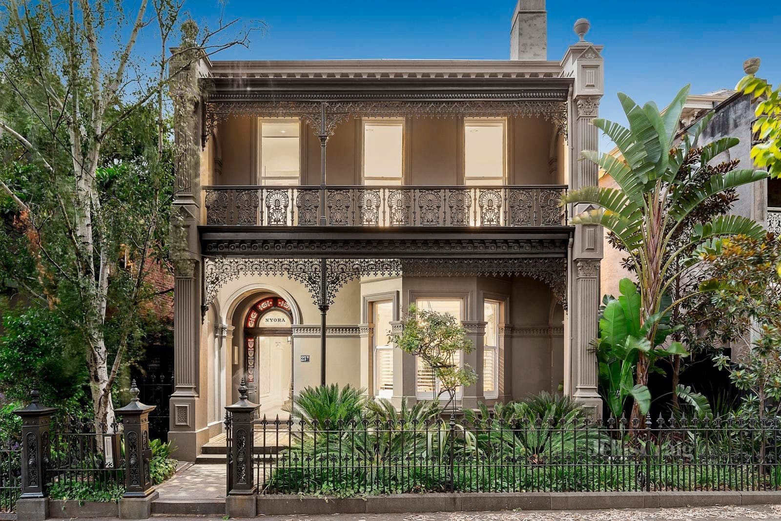 23 Howe Crescent, South Melbourne, South Melbourne - Thumbnail 2