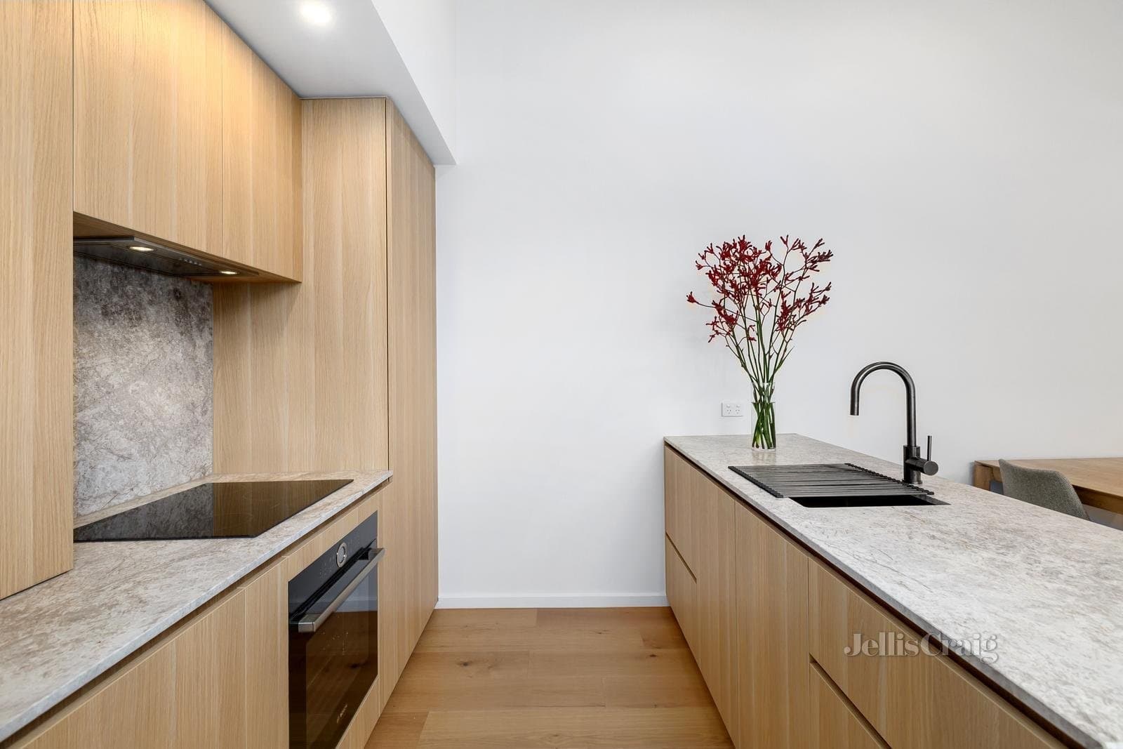 32 Little Page Street, Albert Park, Albert Park - Thumbnail 5