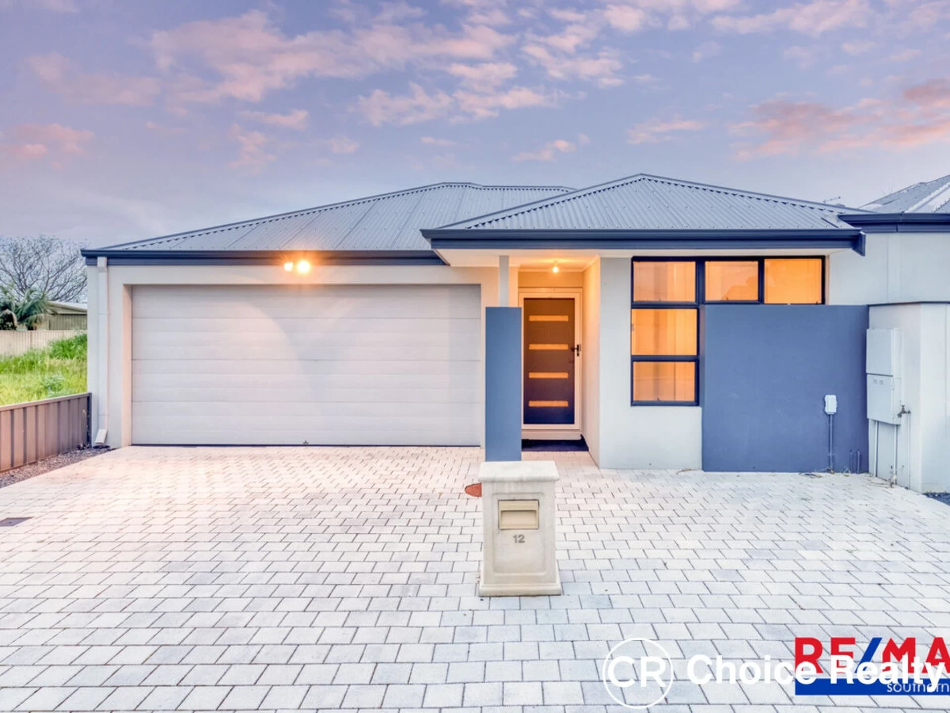 12 Fitzroy Street, Queens Park WA 6107, Queens Park - Image 1