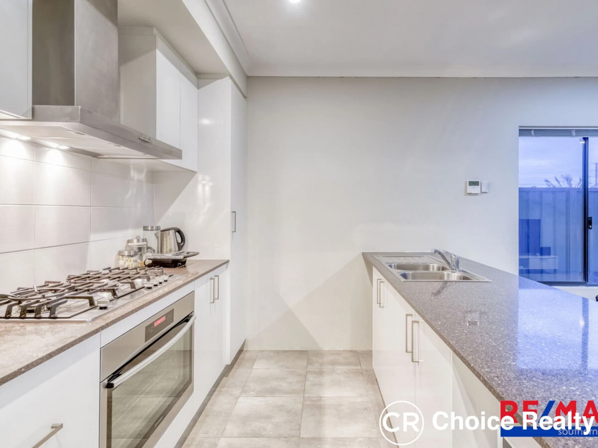 12 Fitzroy Street, Queens Park WA 6107, Queens Park - Thumbnail 2