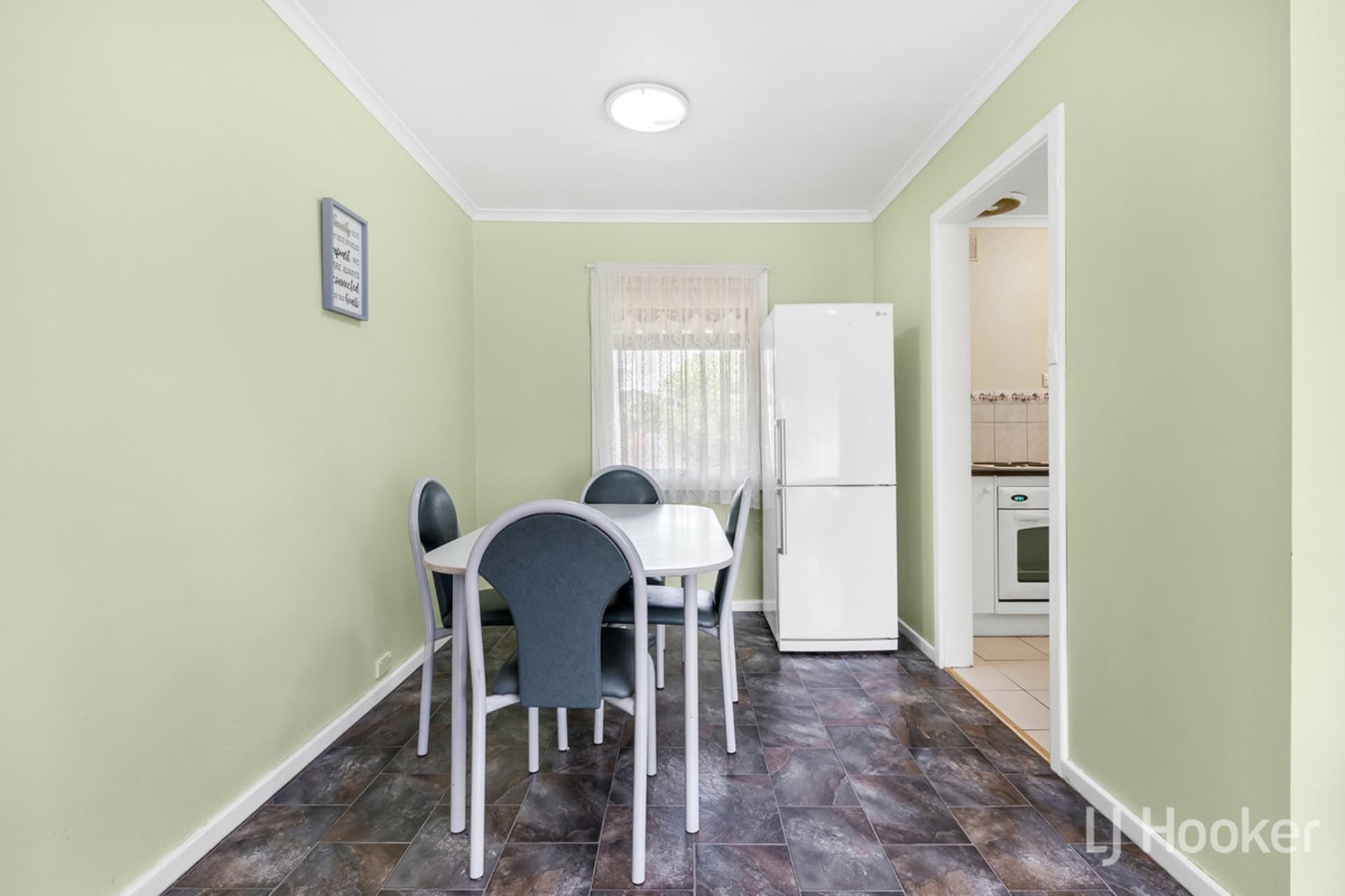 8 Seaborough Road, Elizabeth Park, Elizabeth Park - Thumbnail 7