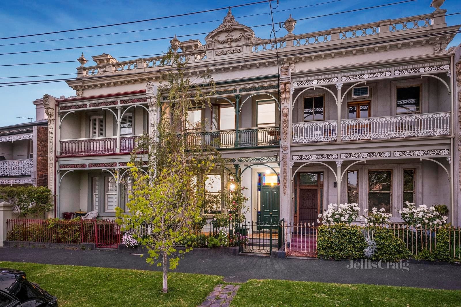 16 Howe Crescent, South Melbourne, South Melbourne - Thumbnail 2