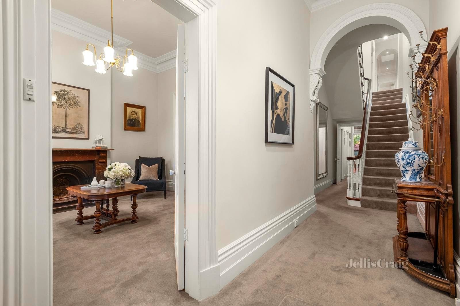 16 Howe Crescent, South Melbourne, South Melbourne - Thumbnail 6