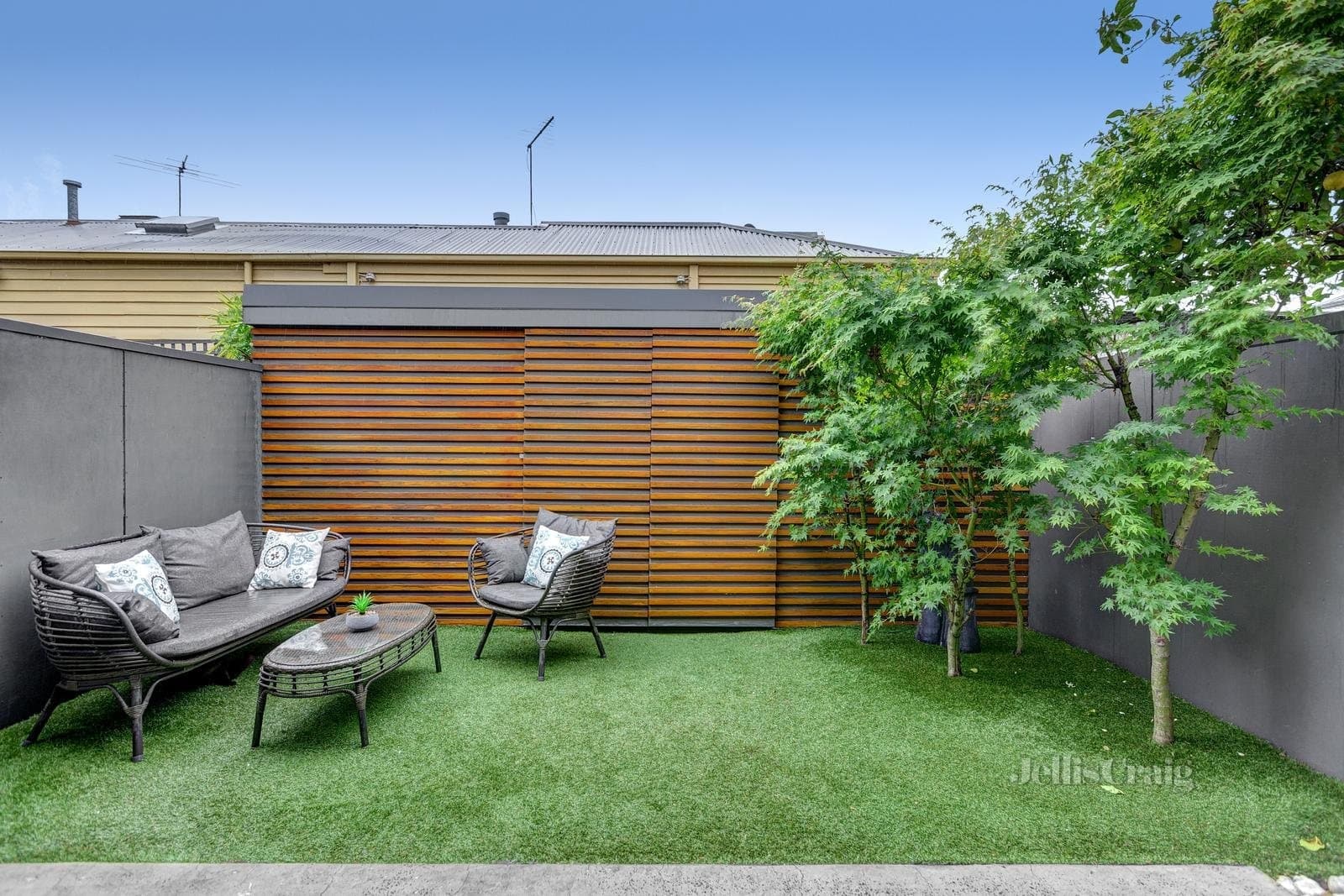 122 Mills Street, Albert Park, Albert Park - Image 1