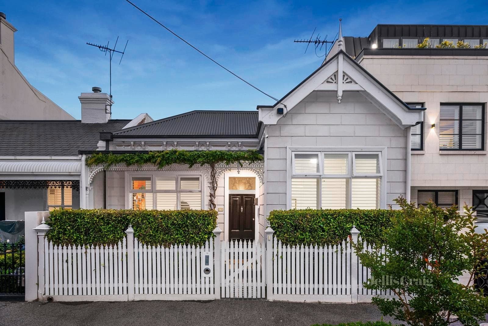 13 Madden Street, Albert Park, Albert Park - Thumbnail 2