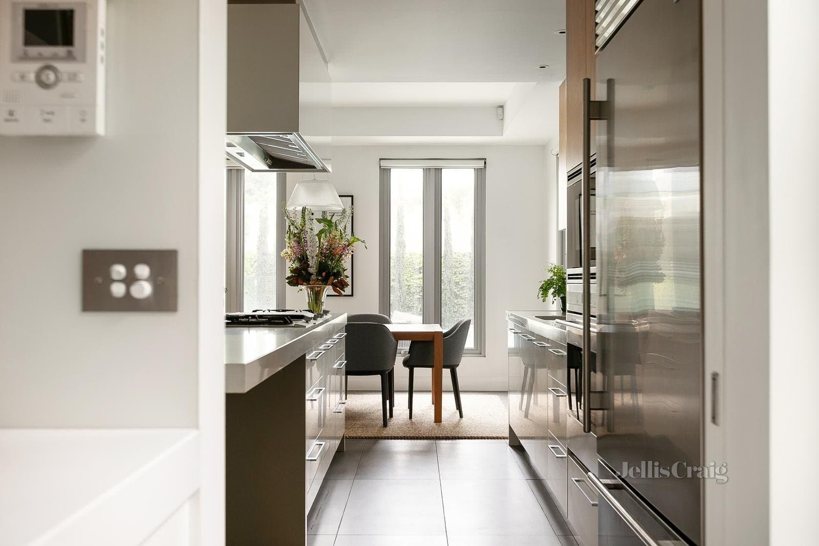 76 Armstrong Street, Middle Park, Middle Park - Thumbnail 8