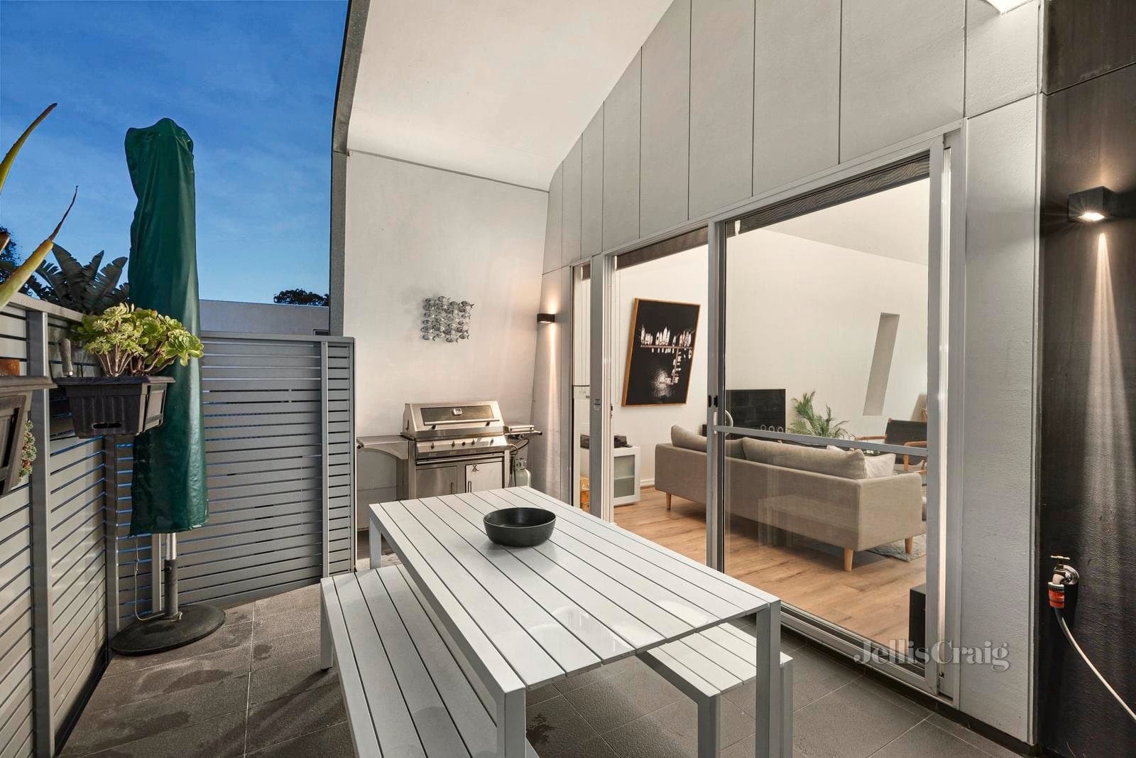 2B Esplanade Place, Port Melbourne, Port Melbourne - Image 1