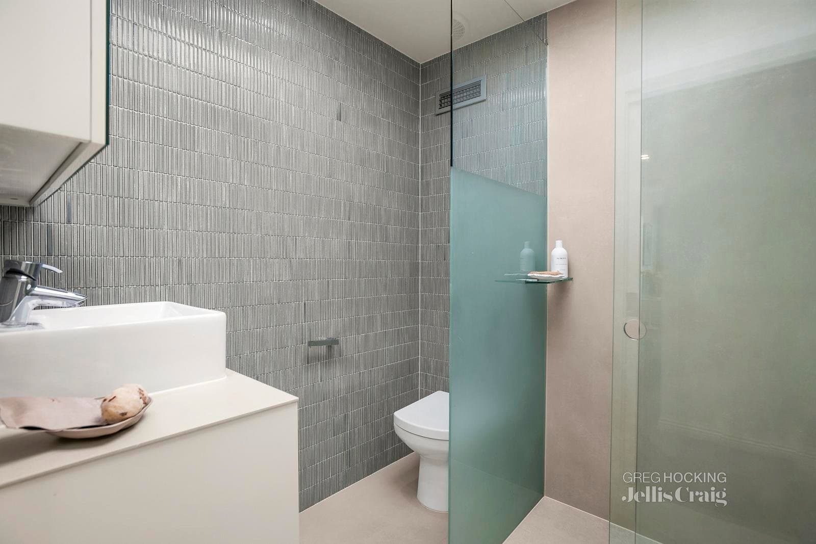 6 Mills Street, Albert Park, Albert Park - Image 1