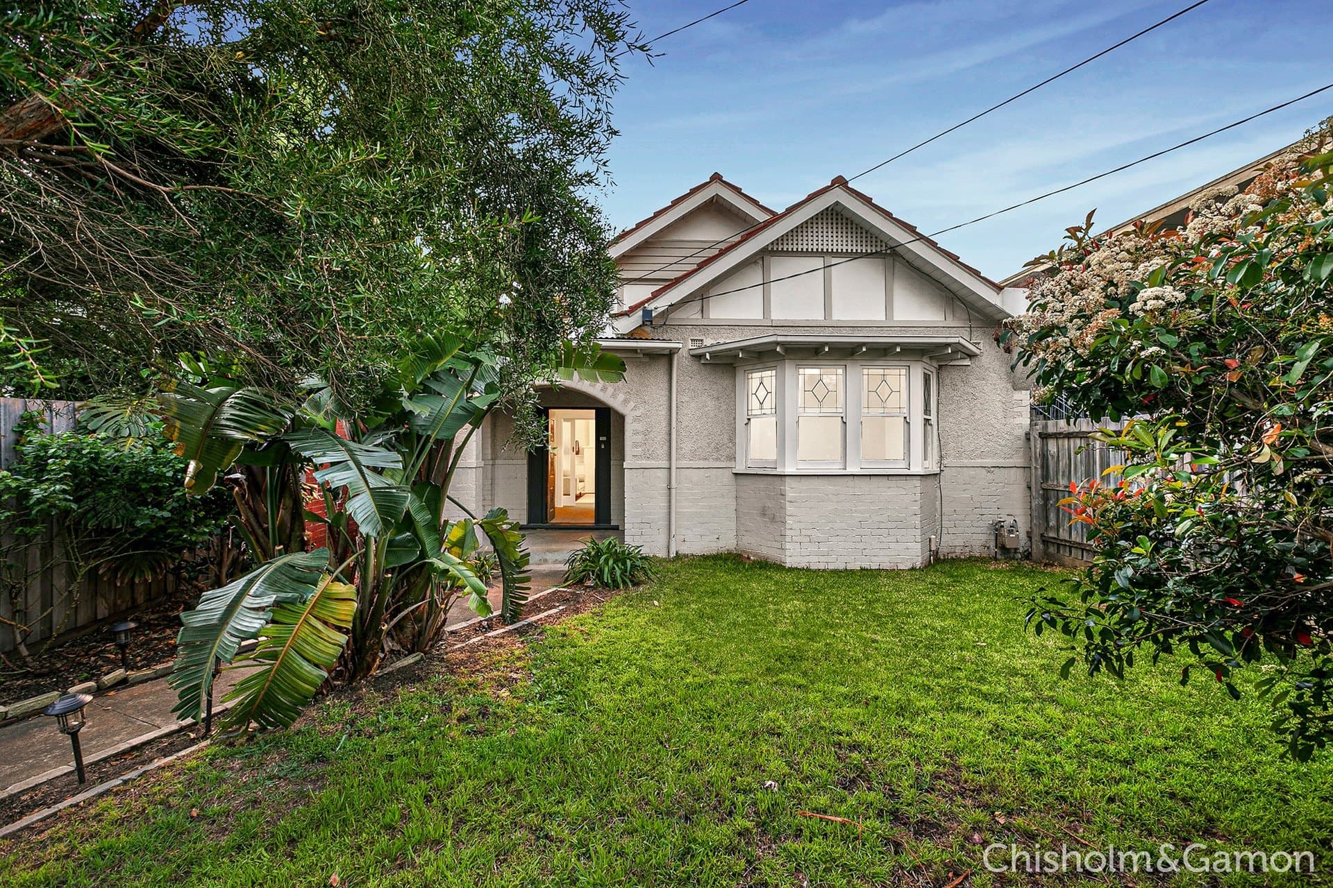 11 Pine Avenue, Elwood, Elwood - Thumbnail 2