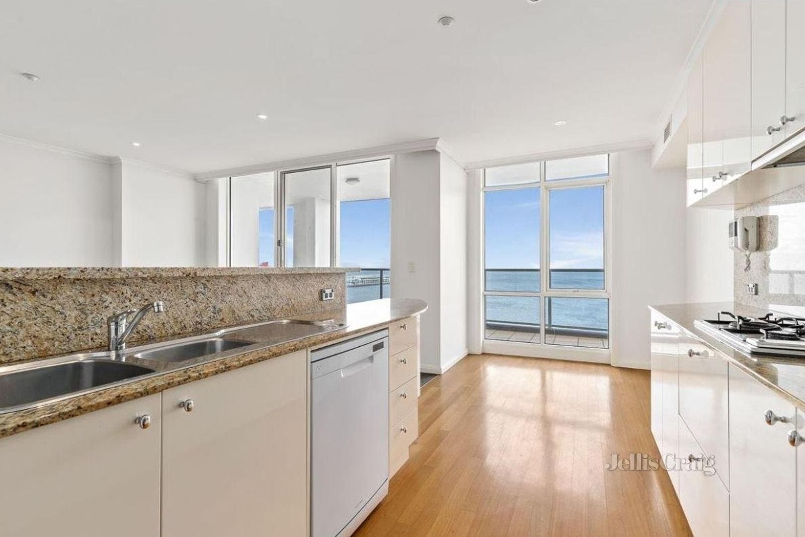 807/127 Beach Street, Port Melbourne, Port Melbourne - Thumbnail 3
