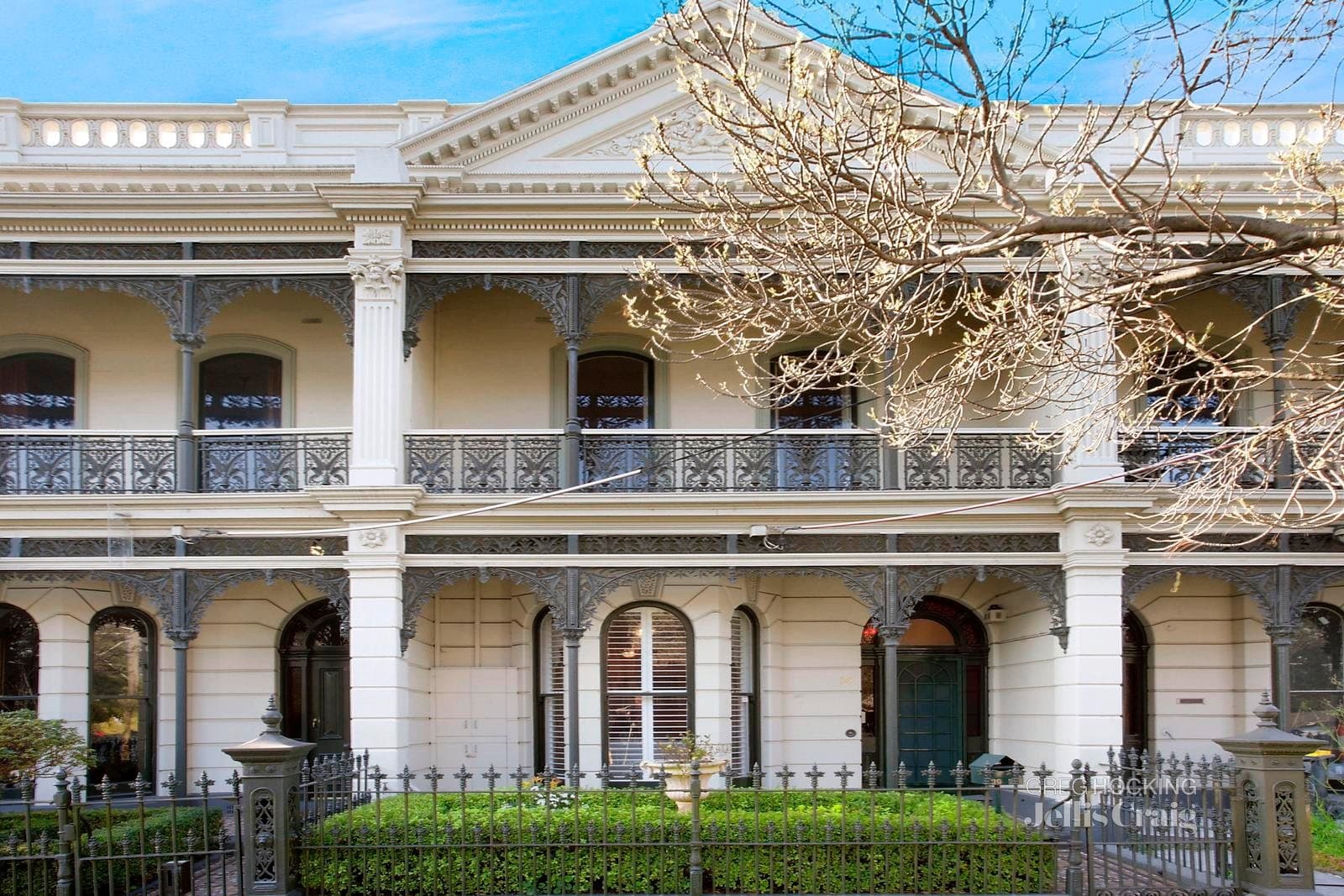 Sold Sold Price: $5,850,000 39 Cardigan Place, Albert Park, Albert Park - Thumbnail 2