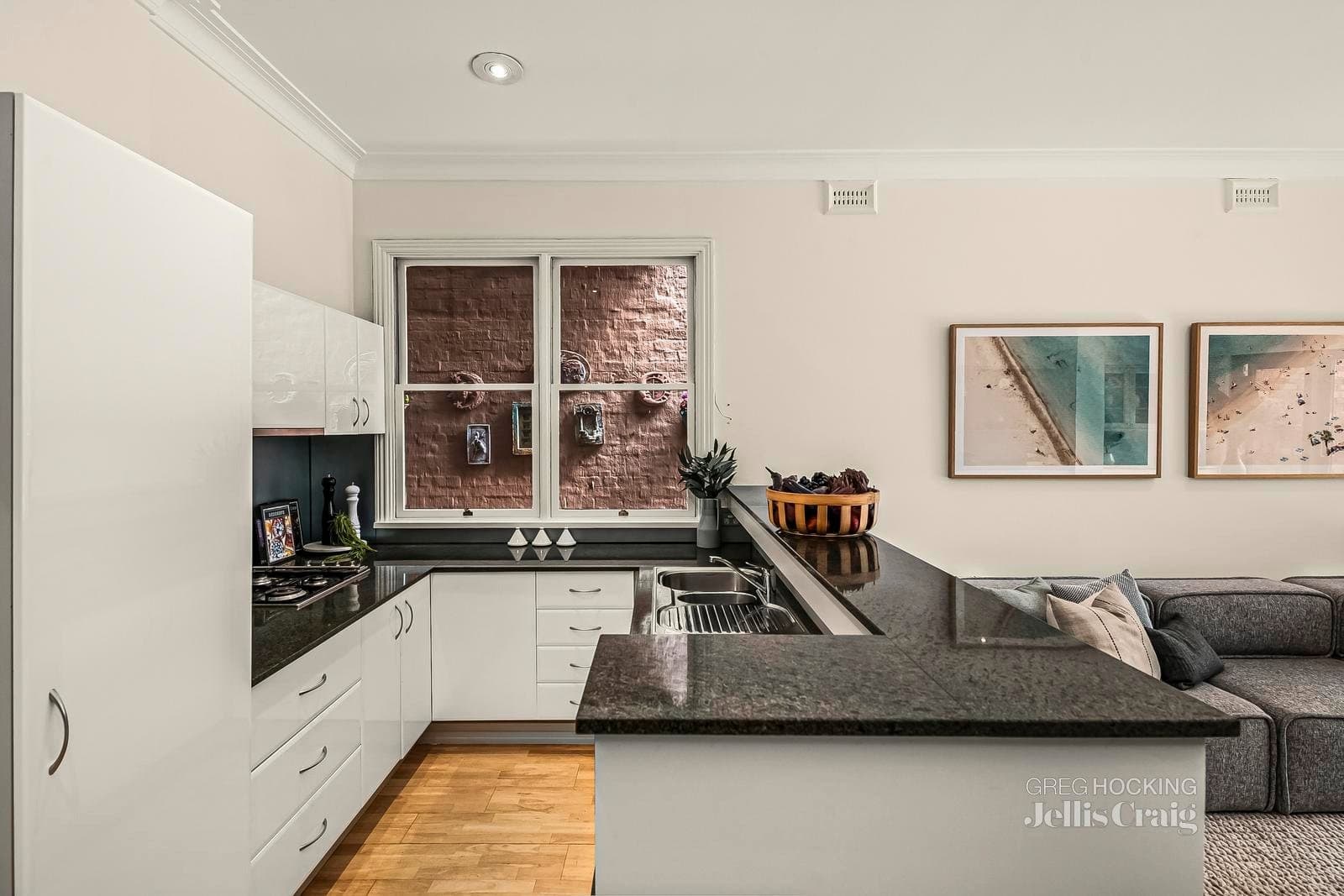 Sold Sold Price: $5,850,000 39 Cardigan Place, Albert Park, Albert Park - Thumbnail 7