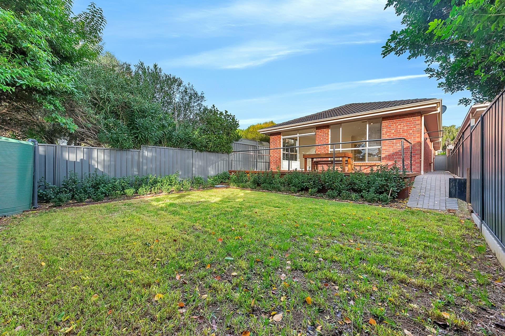 18A Darlington Street, Enfield, Enfield - Image 1