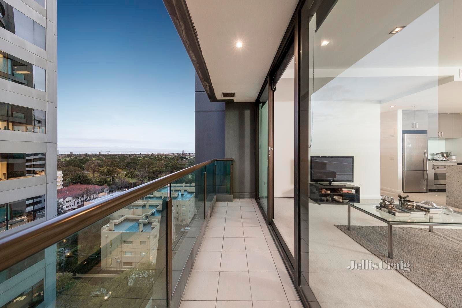 1004/480 St Kilda Road, Melbourne, Melbourne - Thumbnail 5