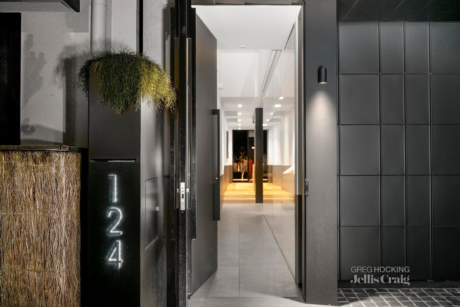 124 Ross Street, Port Melbourne, Port Melbourne - Thumbnail 3