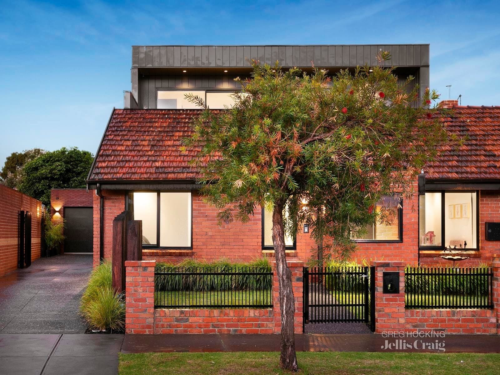 6 Cumberland Road, Port Melbourne, Port Melbourne - Thumbnail 2