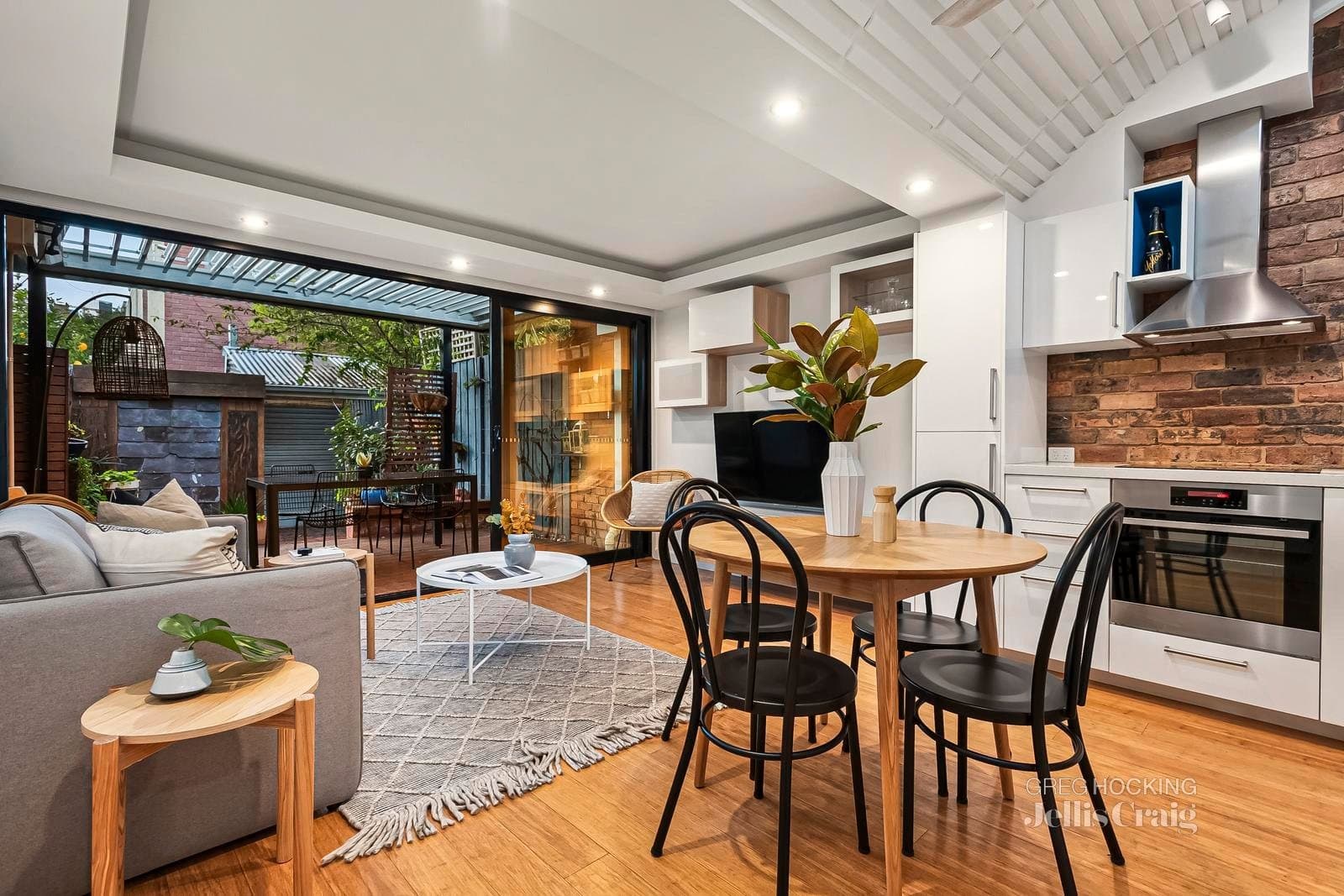 126 Napier Street, South Melbourne, South Melbourne - Thumbnail 3