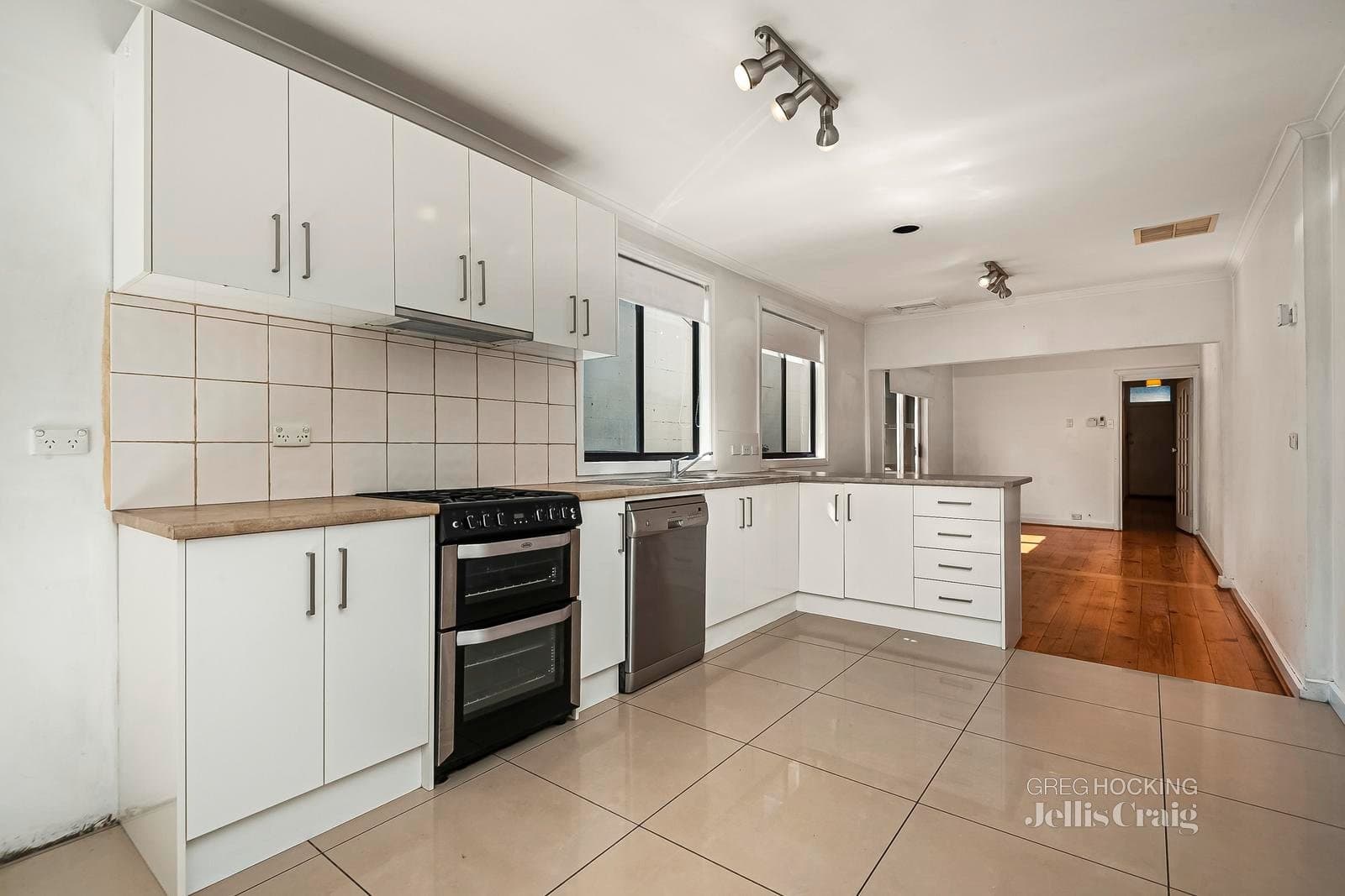 151 Dow Street, Port Melbourne, Port Melbourne - Thumbnail 3