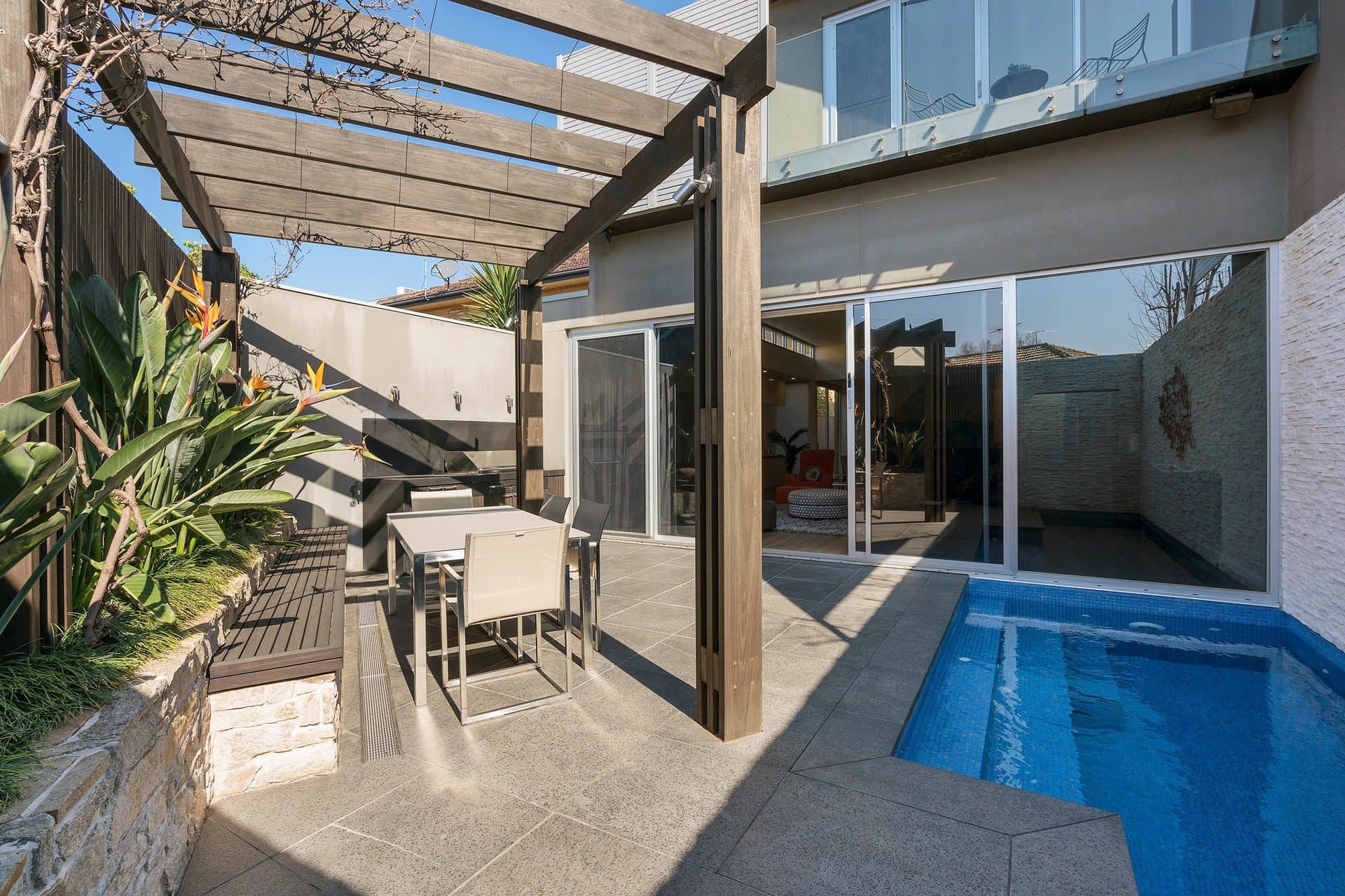 7 Joyce Street, Elwood, Elwood - Thumbnail 3