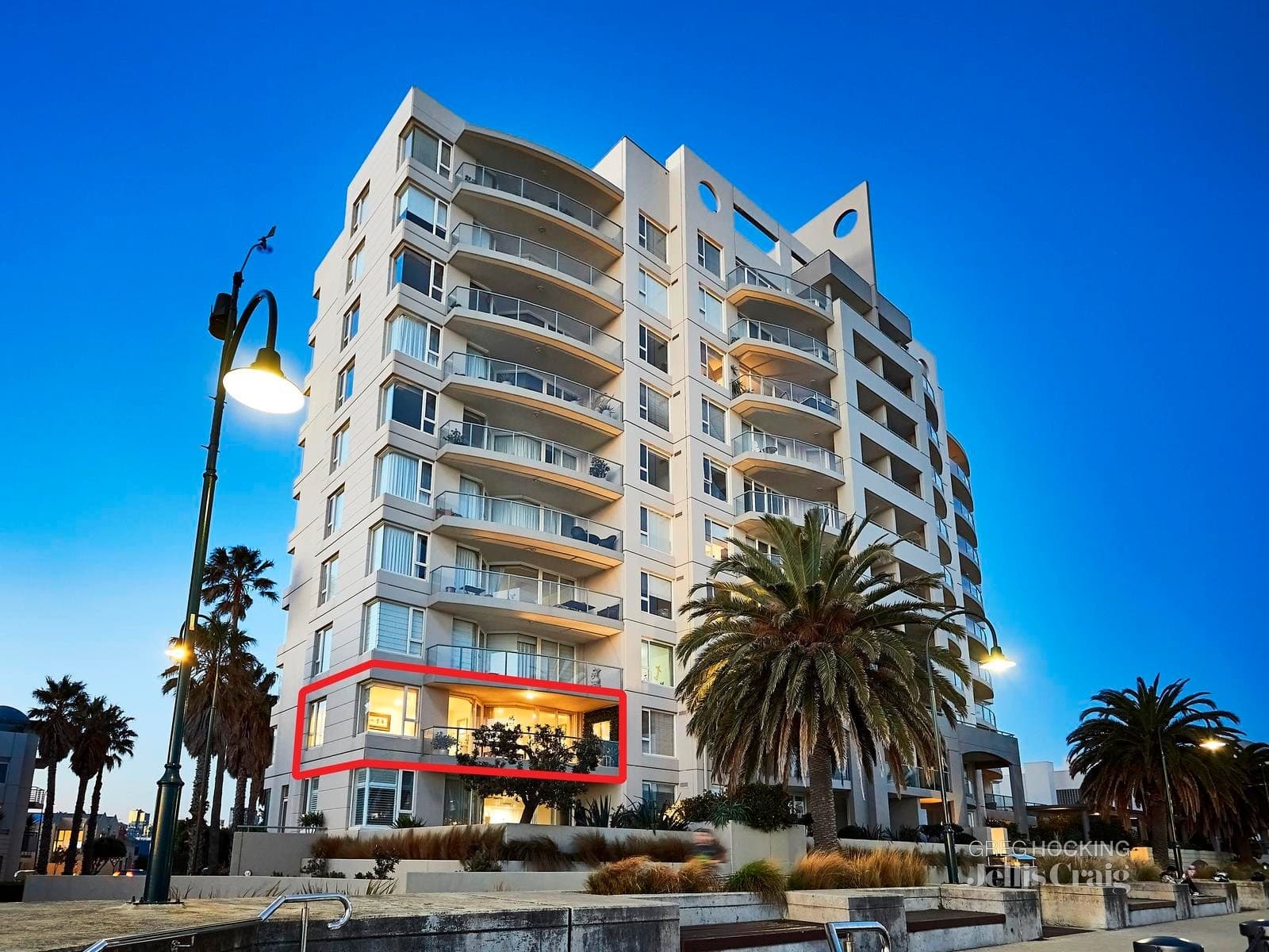 208/107 Beach Street, Port Melbourne, Port Melbourne - Thumbnail 2