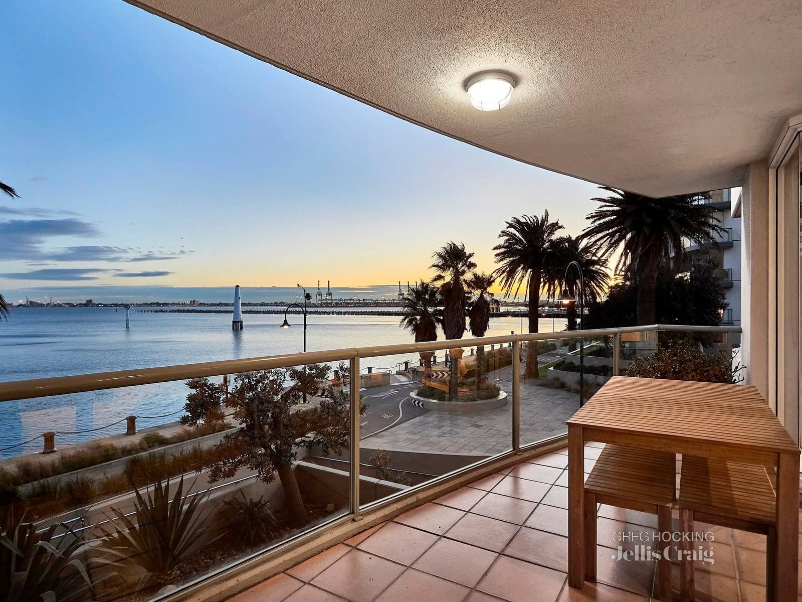 208/107 Beach Street, Port Melbourne, Port Melbourne - Thumbnail 4