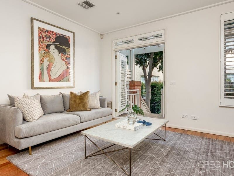 128 Esplanade West, Port Melbourne, Port Melbourne - Thumbnail 3