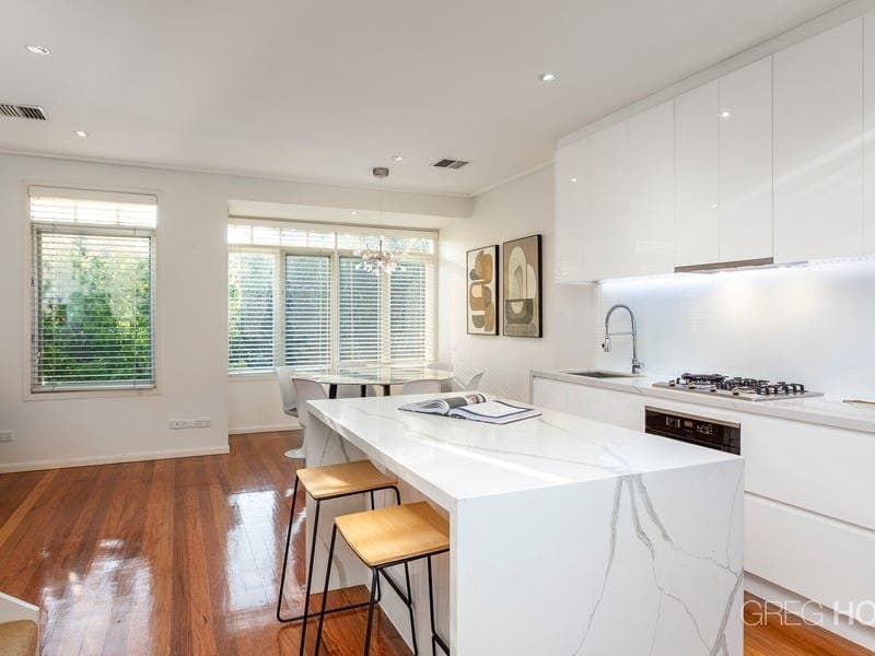 128 Esplanade West, Port Melbourne, Port Melbourne - Thumbnail 6