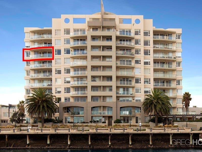 808/107 Beach Street, Port Melbourne, Port Melbourne - Thumbnail 3