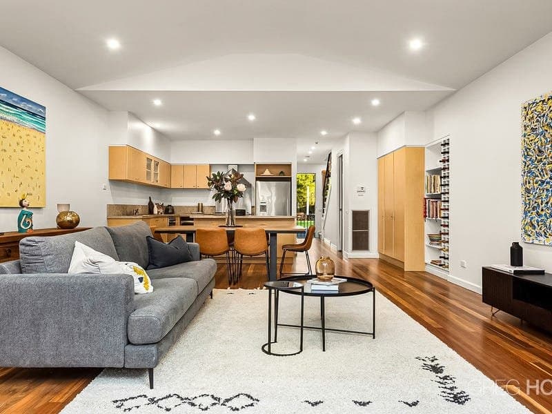 2 Evans Street, Port Melbourne, Port Melbourne - Thumbnail 3