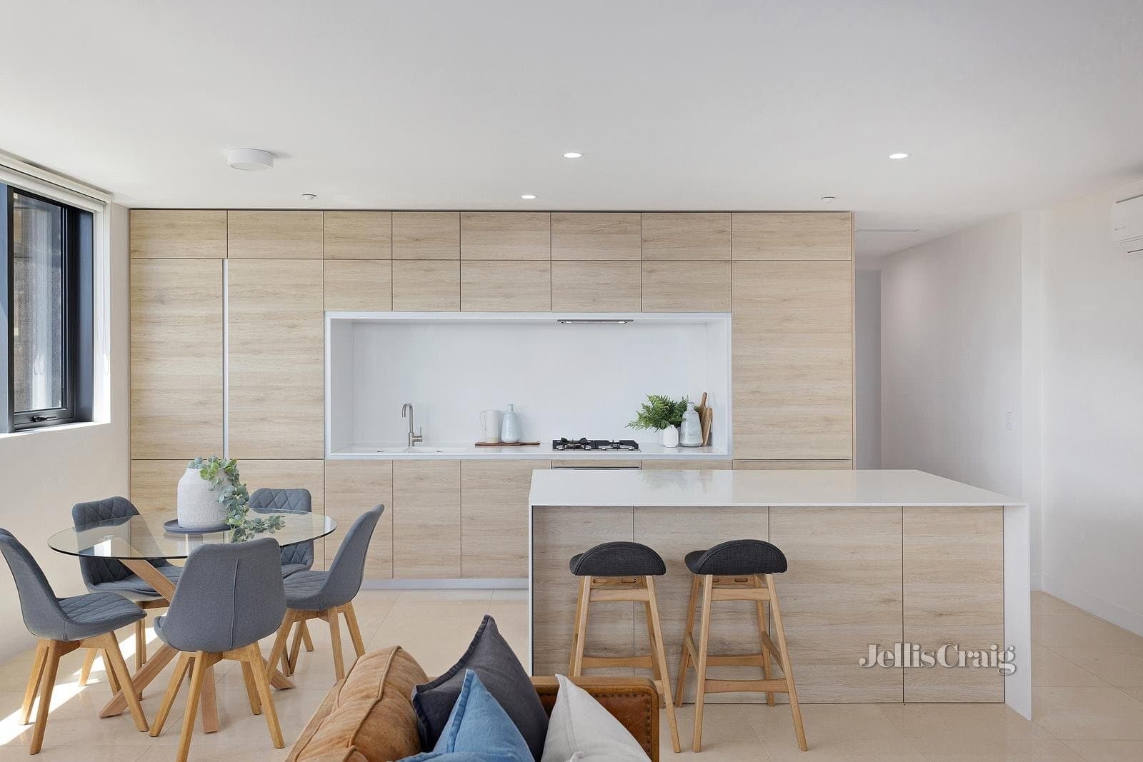 1103/12 Queens Road, Melbourne, Melbourne - Thumbnail 4