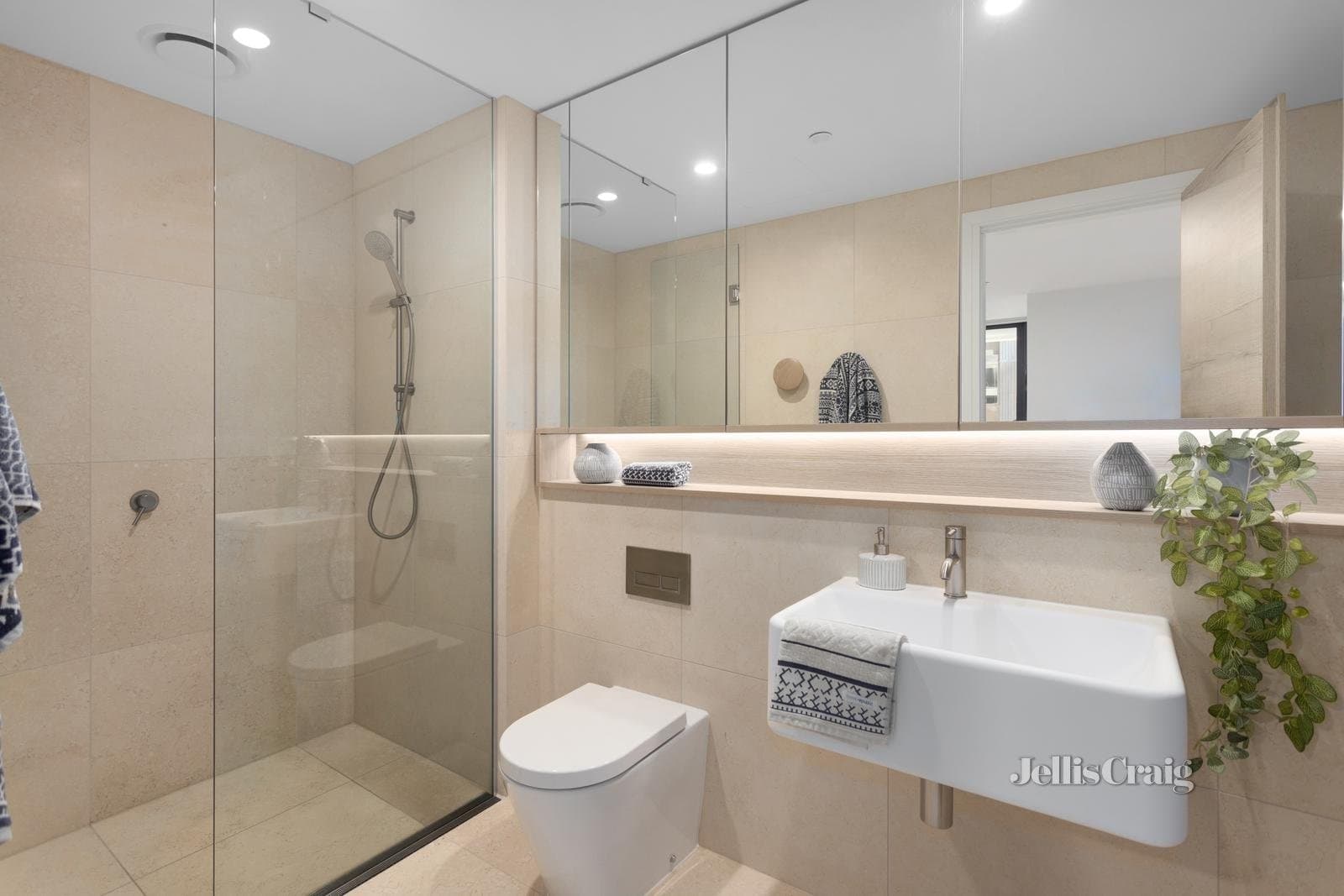 1103/12 Queens Road, Melbourne, Melbourne - Thumbnail 8