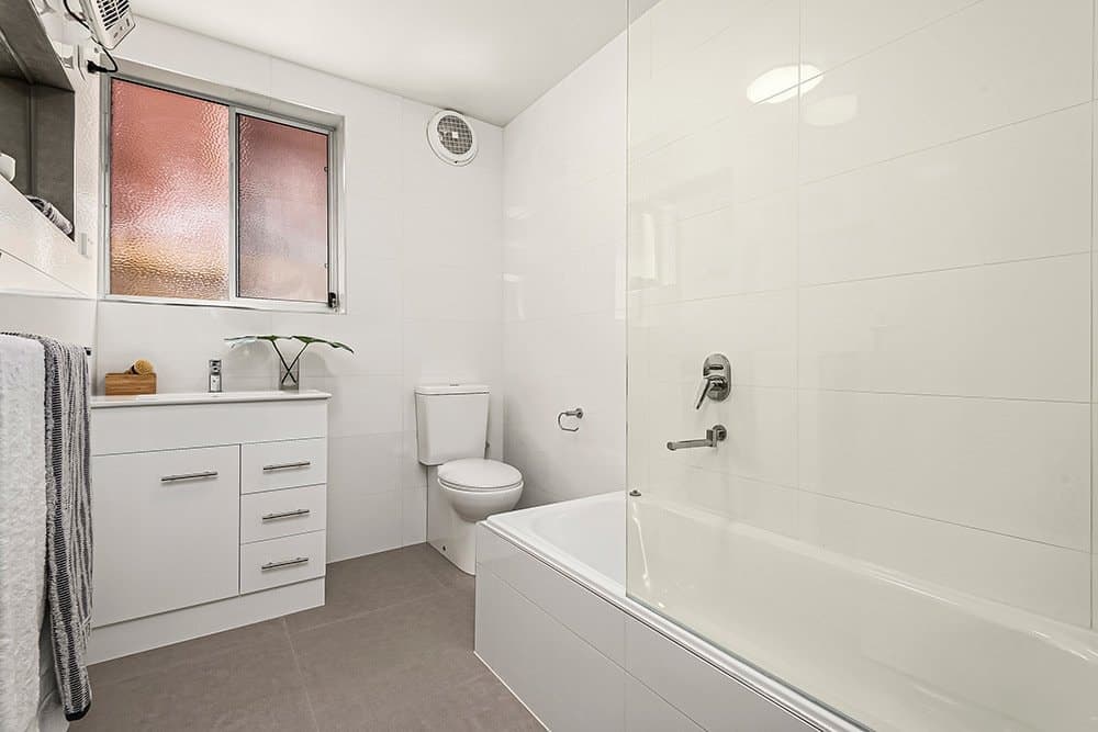 2/16 Robe Street, St Kilda, St Kilda - Thumbnail 5