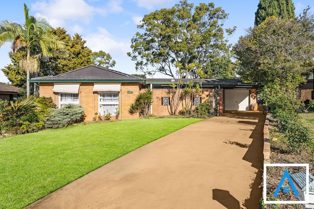 31 Pine Avenue, Bradbury, NSW, 2560, Bradbury - Image 1