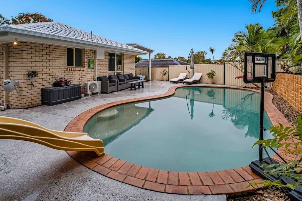 8 Yarraglen Place, Parkwood, QLD, 4214, Parkwood - Thumbnail 2