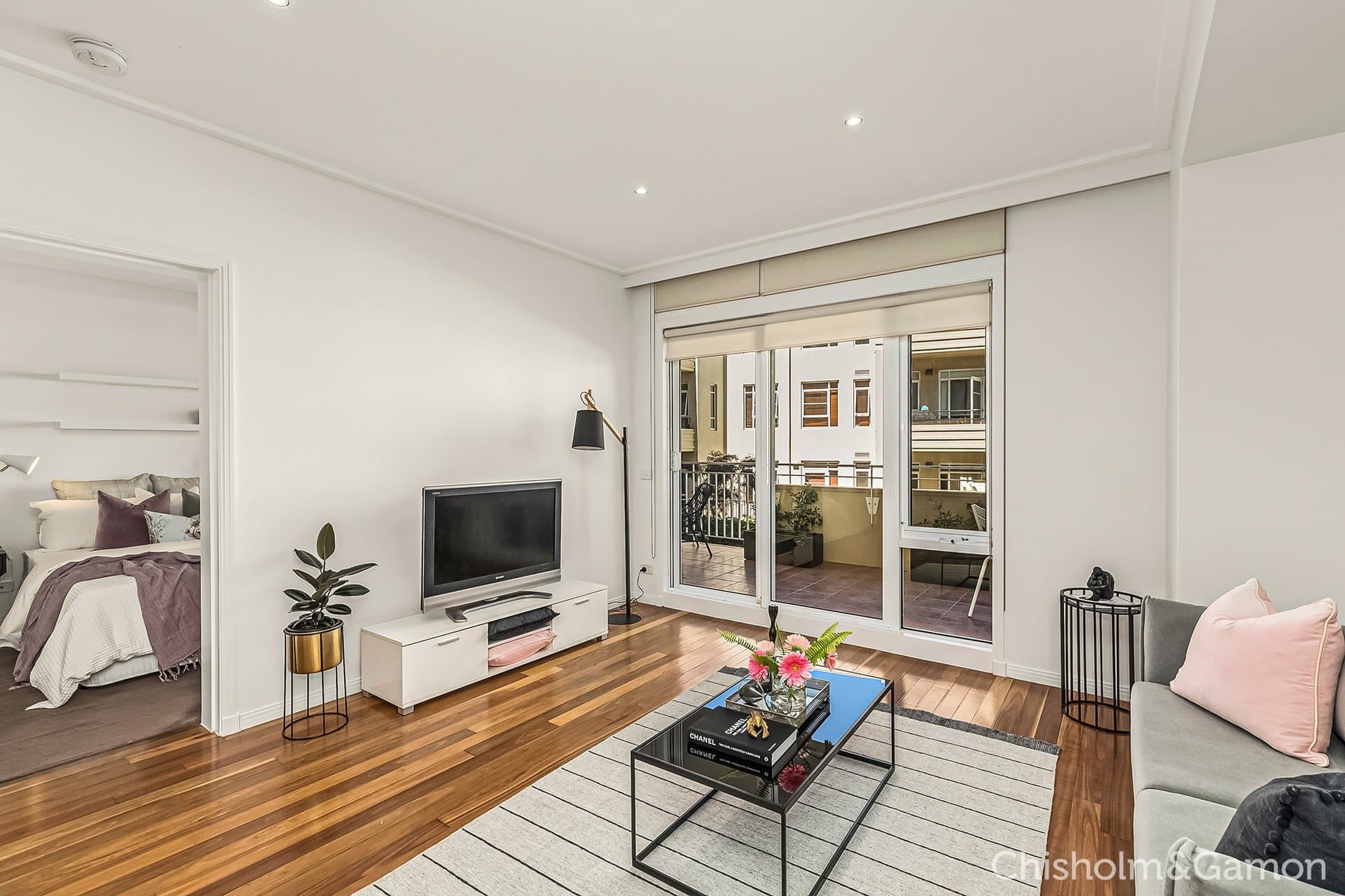 17/8 Graham Street, Port Melbourne, Port Melbourne - Thumbnail 2
