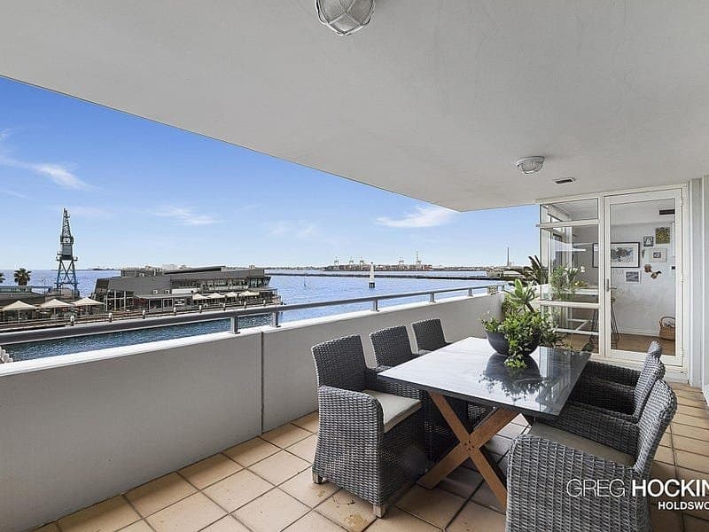 19/105 Beach Street, Port Melbourne, Port Melbourne - Thumbnail 2