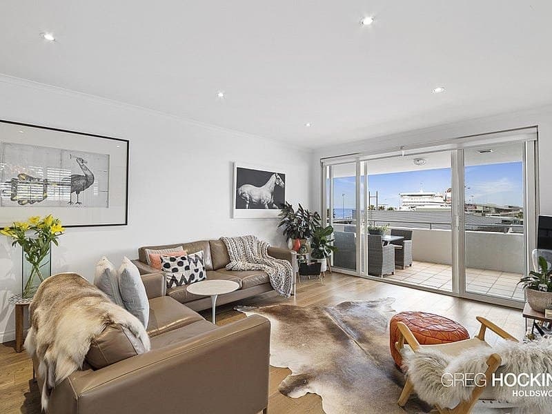 19/105 Beach Street, Port Melbourne, Port Melbourne - Thumbnail 3