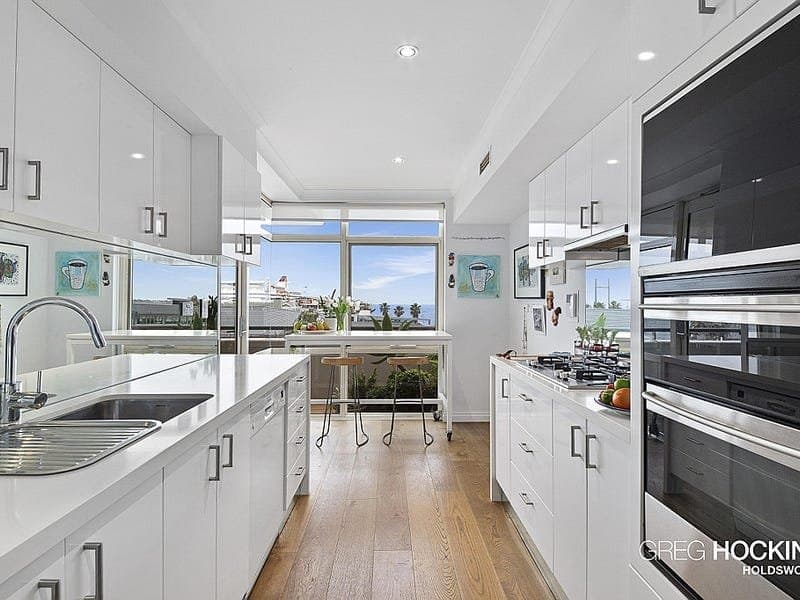 19/105 Beach Street, Port Melbourne, Port Melbourne - Thumbnail 4