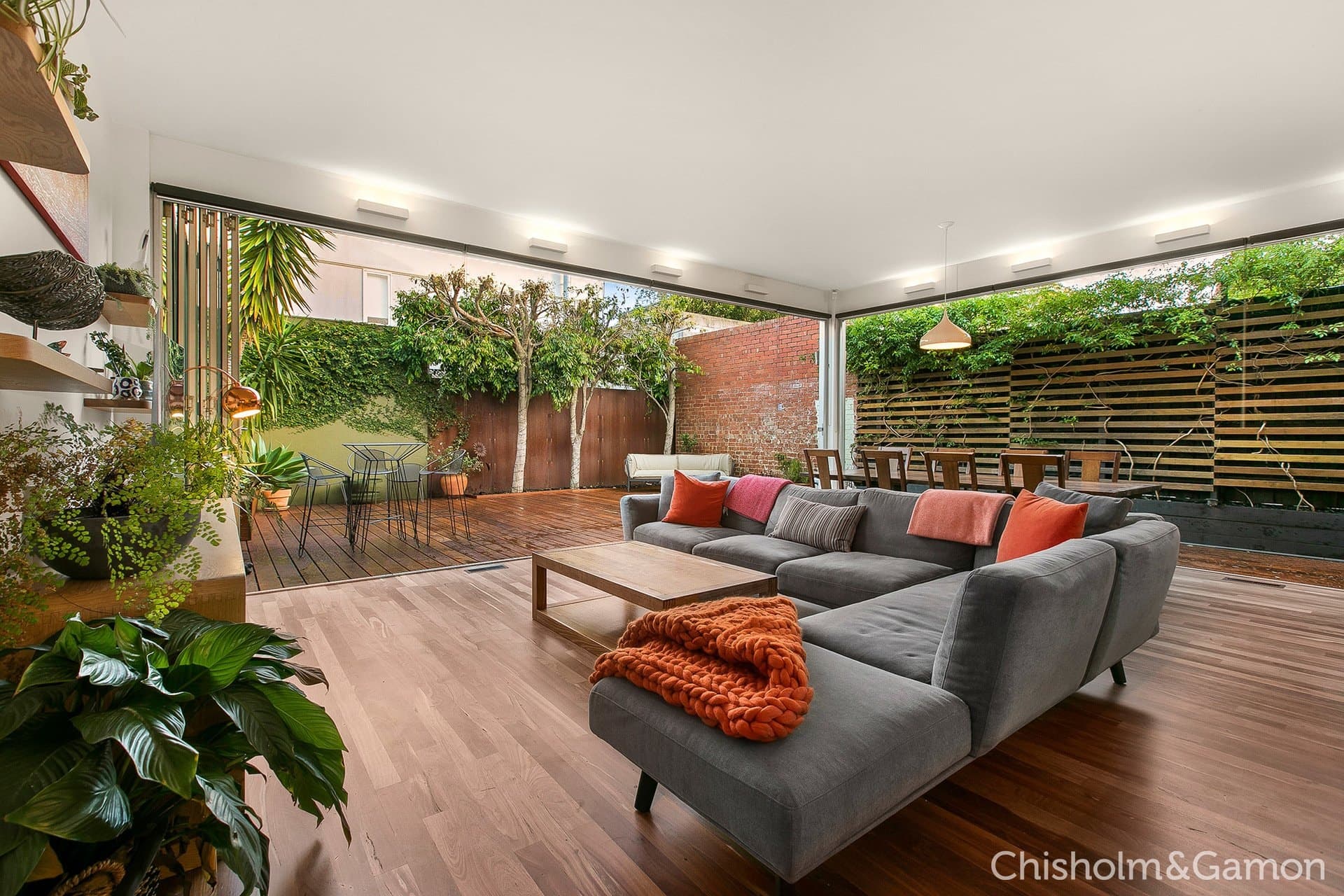 28 Dickens Street, Elwood, Elwood - Thumbnail 2