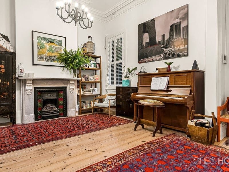 132 Canterbury Road, Middle Park, Middle Park - Thumbnail 5